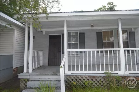 1010 W Victory Dr, Savannah, GA 31405