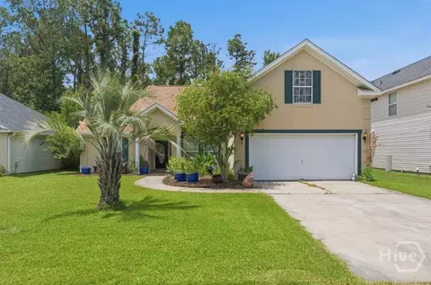 725 Laurel Hill Cir, Richmond Hill, GA 31324