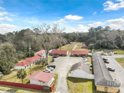 5013 A Ogeechee Rd, Savannah, GA 31405