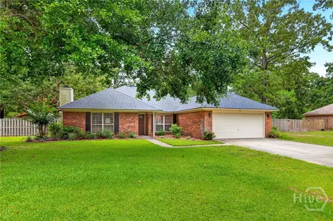 35 Fernwood Ct, Richmond Hill, GA 31324