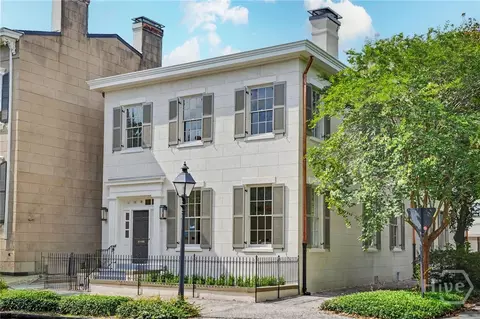 401 E Charlton St, Savannah, GA 31401