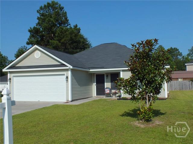 102 Black Pine Dr, Springfield, GA 31329