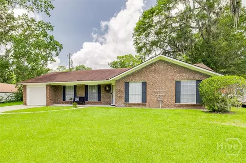 11007 N Williamsburg Dr, Savannah, GA 31419