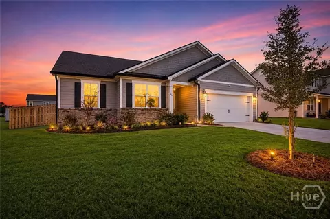 564 Foxtail Dr, Richmond Hill, GA 31324