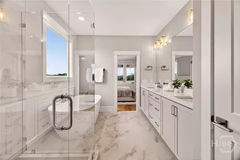 Bath - 521 Reserve Way, Savannah, GA 31401 photo 9 of 10