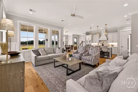 Living - 521 Reserve Way, Savannah, GA 31401 photo 2 of 7