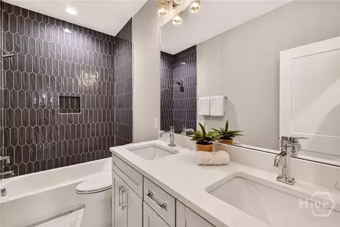 Bath - 521 Reserve Way, Savannah, GA 31401 photo 2 of 10