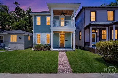 706 W 44th St, Savannah, GA 31405