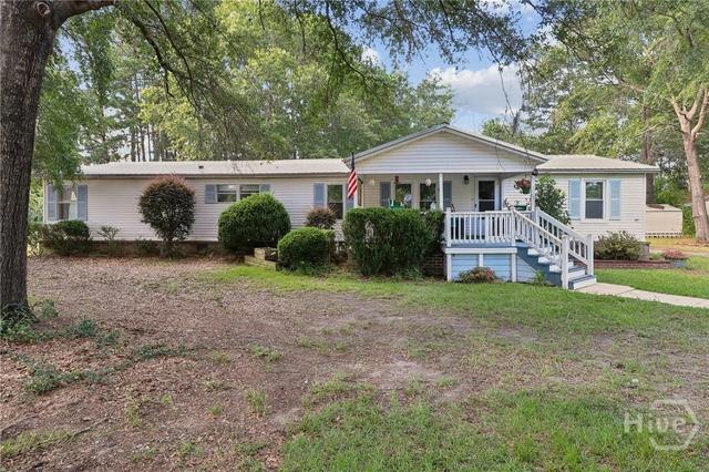 124 Edgewater Dr, Bloomingdale, GA 31302