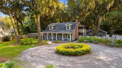203 Rabbit Hill Rd, Richmond Hill, GA 31324