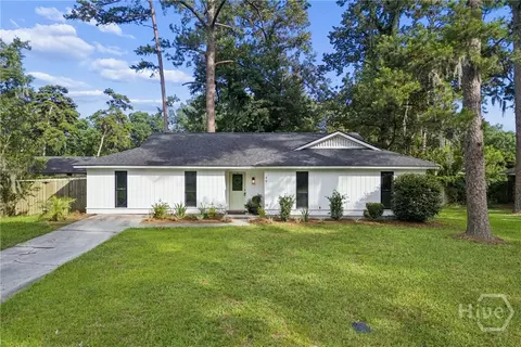 49 Beaver Run Dr, Savannah, GA 31419