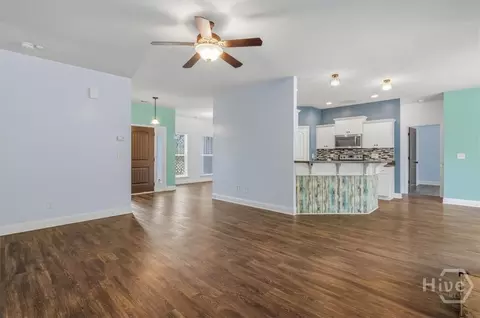 Living - 135 Buckskin Ct, Guyton, GA 31312 photo 1 of 4