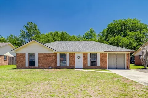 1750 Ashton Dr, Hinesville, GA 31313