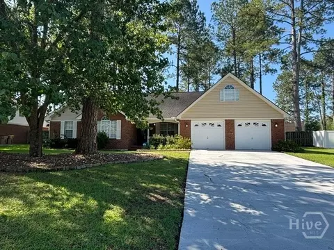 133 Arlington Ct, Richmond Hill, GA 31324