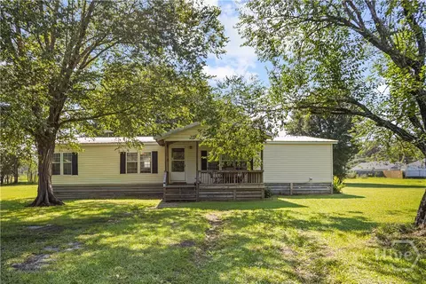 68 NE Levy A Ray Rd, Ludowici, GA 31316