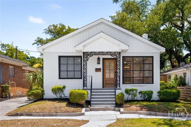 631 W 45th St, Savannah, GA 31405