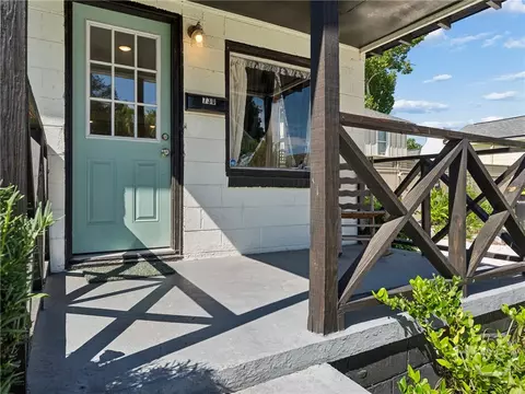 Exterior - 730 E 38th St, Savannah, GA 31401 photo 2 of 6