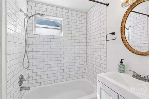 Bath - 730 E 38th St, Savannah, GA 31401 photo 1 of 4