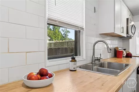 Kitchen - 730 E 38th St, Savannah, GA 31401 photo 5 of 5