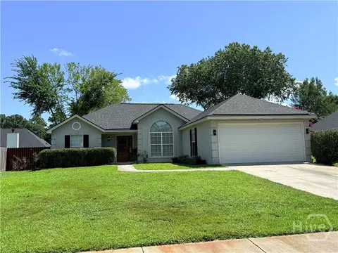 37 Ryan Dr, Richmond Hill, GA 31324