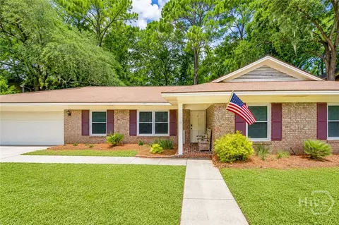 105 Halifax Rd, Savannah, GA 31410