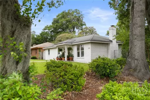 1520 E 49th St, Savannah, GA 31404