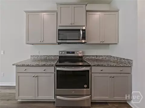 Kitchen - 150 Kraft Cv, Pooler, GA 31322 photo 3 of 5