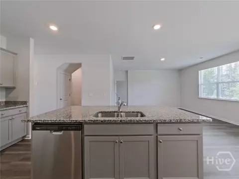 Kitchen - 150 Kraft Cv, Pooler, GA 31322 photo 5 of 5