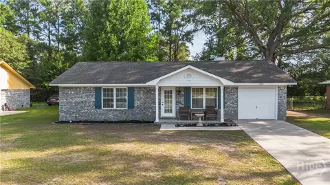 1453 Enterprise Dr, Hinesville, GA 31313
