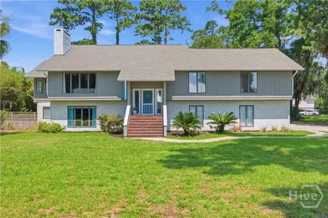 170 Bluff Dr, Richmond Hill, GA 31324