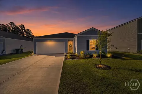 178 Bottlebrush Dr, Bloomingdale, GA 31302