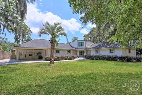 2006 Walthour Rd, Savannah, GA 31410