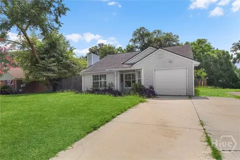 50 Wild Honey Ct, Richmond Hill, GA 31324
