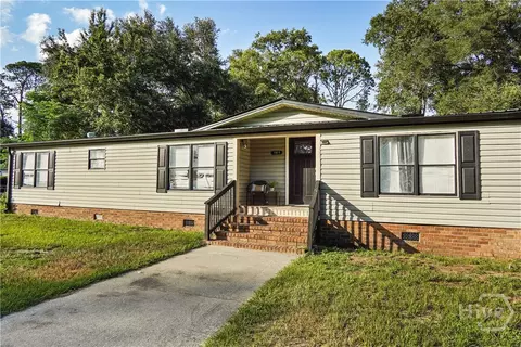 161 Zorn Rd, Hinesville, GA 31313