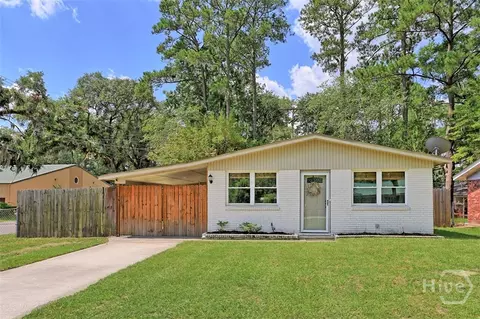 2332 Bona Bella Ave, Savannah, GA 31406