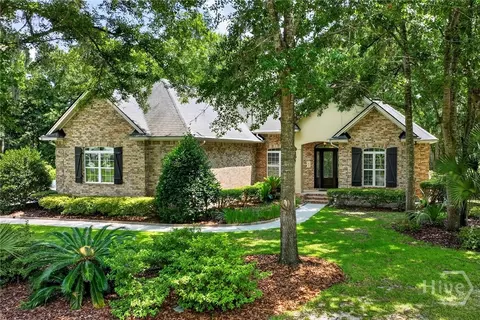 639 Chastain Cir, Richmond Hill, GA 31324