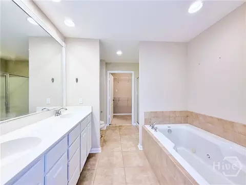 Bath - 132 Ventura Pl, Pooler, GA 31322 photo 1 of 5