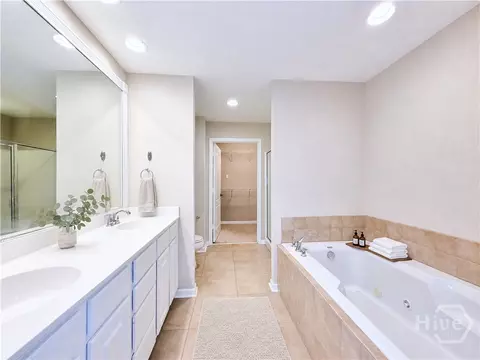 Bath - 132 Ventura Pl, Pooler, GA 31322 photo 3 of 5