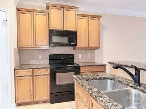 Kitchen - 132 Ventura Pl, Pooler, GA 31322 photo 2 of 12