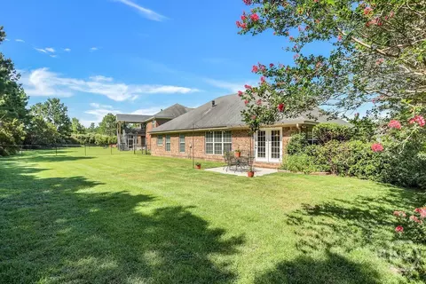 Exterior - 17 Redwall Cir, Port Wentworth, GA 31407 photo 4 of 7