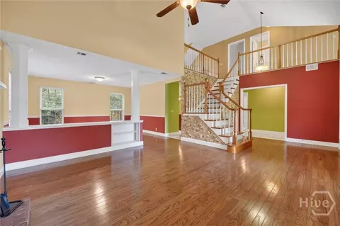 Living - 179 Hawk Hammock Dr, Springfield, GA 31329 photo 6 of 7