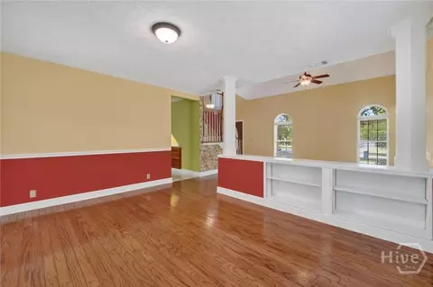 Living - 179 Hawk Hammock Dr, Springfield, GA 31329 photo 2 of 7