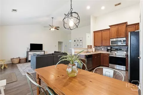 7 Bay Willow Ct, Savannah, GA 31407 photo 4