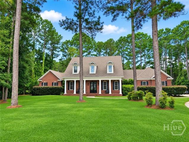 190 Abercorn Ln, Richmond Hill, GA 31324