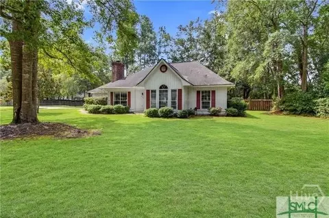 203 S Topi Trl, Hinesville, GA 31313