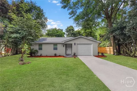 604 Caines Rd, Hinesville, GA 31313