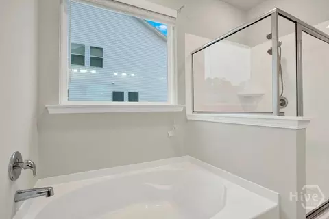 Bath - 183 Benelli Dr, Pooler, GA 31322 photo 3 of 6