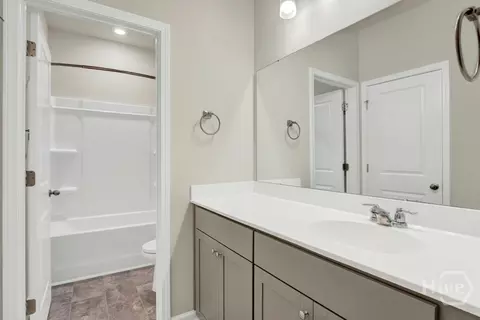 Bath - 183 Benelli Dr, Pooler, GA 31322 photo 4 of 6