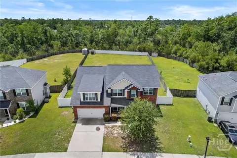 172 Grandview Dr, Hinesville, GA 31313