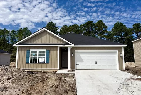 356 Juniper Dr, Hinesville, GA 31313